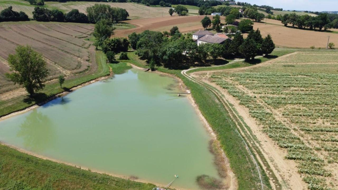 Maison De Campagne, Bord De Lac, Piscine, Billard 11 Per Plieux Luaran gambar